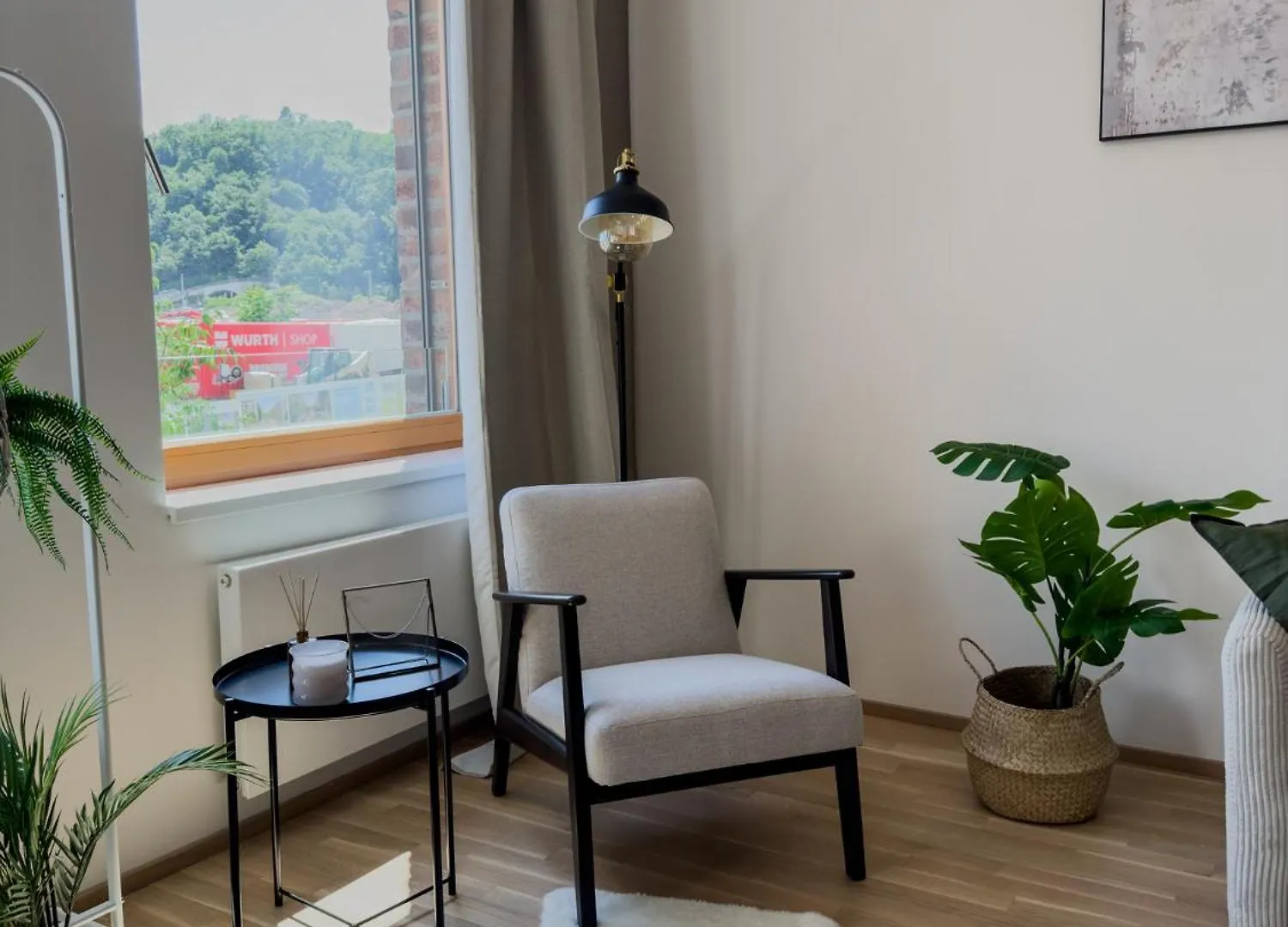 Central Riverside Apartment - Free Parking Prag